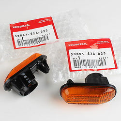 Genuine Honda S2000 Amber Side Marker Lights 33801-S2A-023 & 33851-S2A-023 1Pr